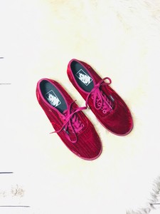 burgundy velvet vans