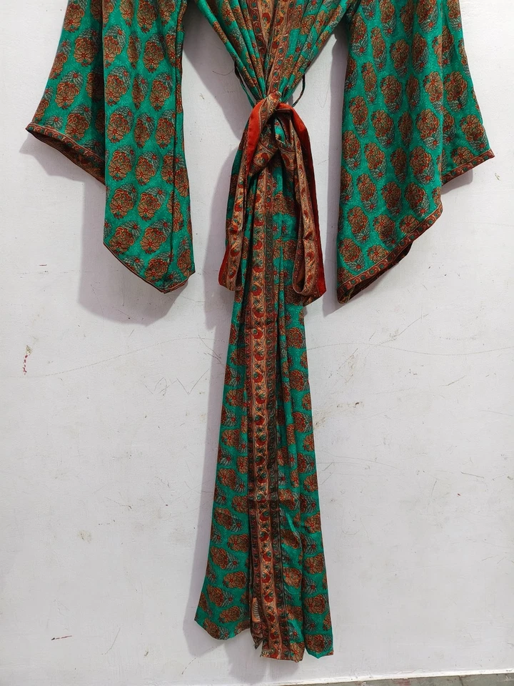 Bata de seda color verde manga campana larga tela sari kimono, L-311 Foto 3 de 4