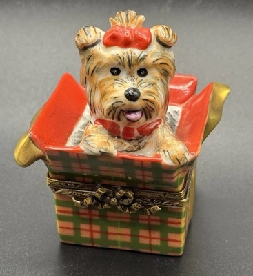 Rochard Limoges Peint Main Yorkshire Terrier Dog in Present Trinket Box Mint