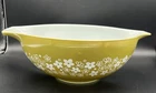 Vintage Pyrex 444 Spring Blossom Cinderella 4 QT Green +White Daises iBakeware
