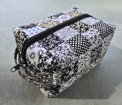 Kosmetiktasche, Kulturbeutel, Boxy Bag, Patchwork, Handarbeit, Unikat