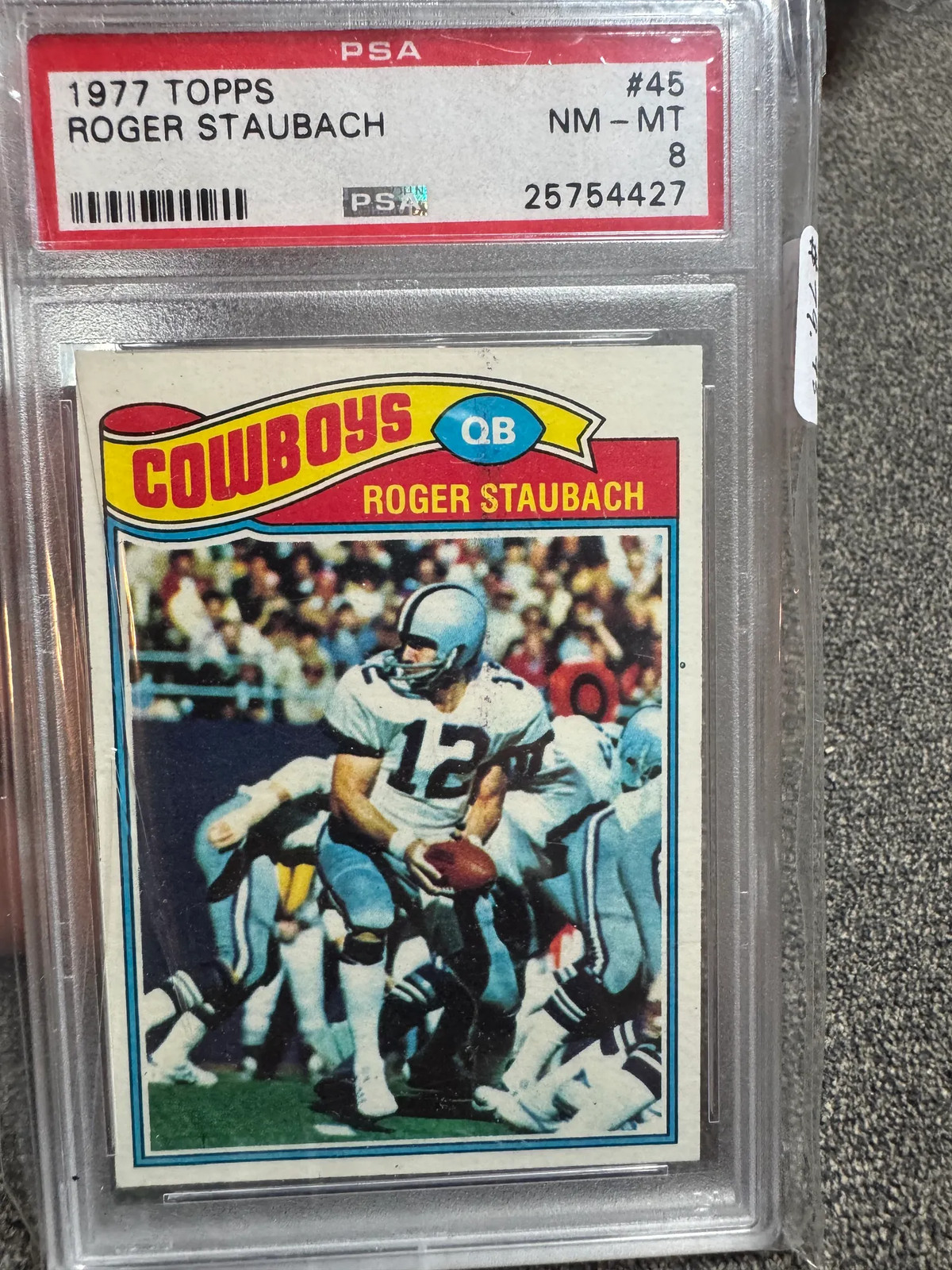 1977 Topps Roger Staubach #45 PSA 8