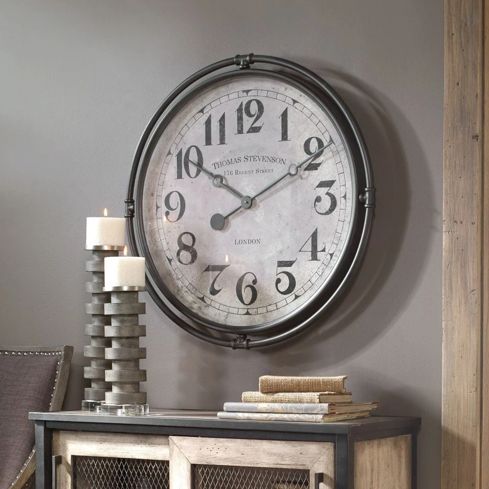 Reloj de pared industrial Uttermost 06449 Nakul Foto 2 de 4