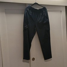 Black Women's Jogger Activewear Pants with Pockets and Elastic Waist