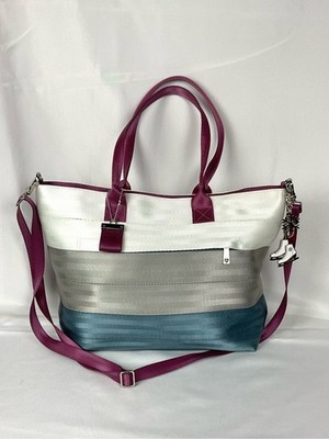 Harveys Seatbelt Bag On Ice Streamline Tote Crossbody Ice Skating Charm Winter