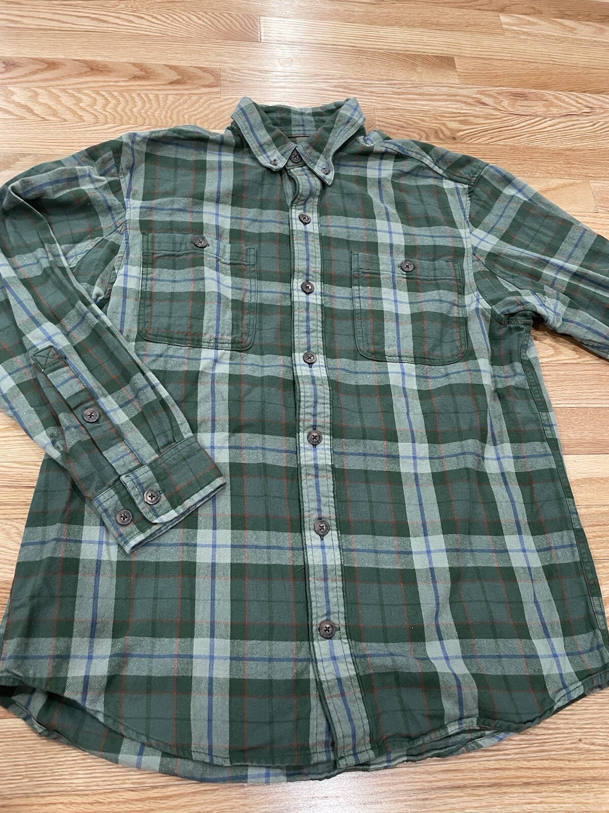 Duluth Trading Flannel Shirt Mens Medium M Green Plaid Button Down Free Swingin