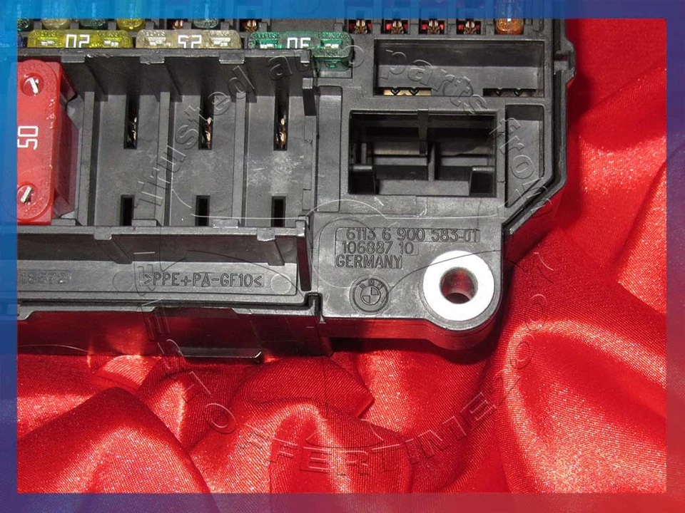 BMW E65 E66 7 series DISTRIBUTION TRUNK FUSE BOX FUSEBOX CONTROL UNIT 6900583 - Изображение 2 из 3