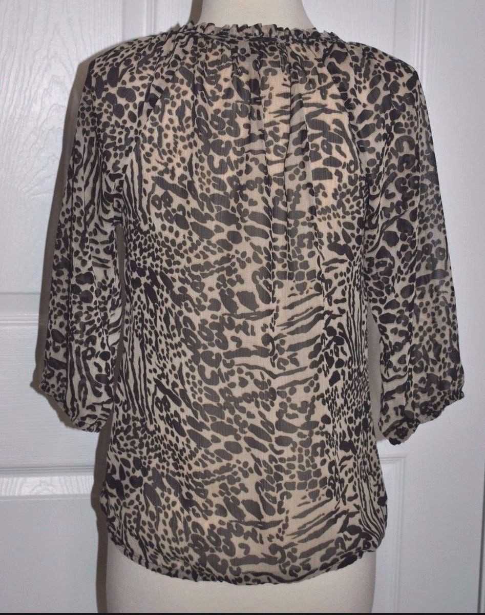 EXPRESS Brown Pattern CHIFFON BLOUSE W/ PLEATED F… - image 3