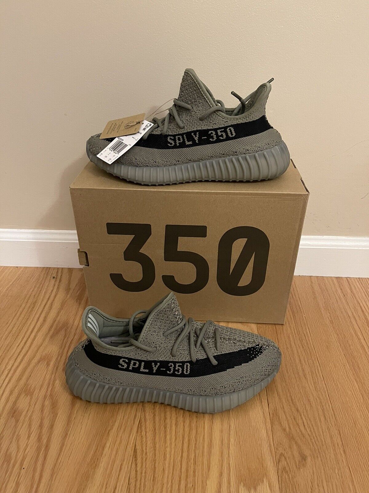 Adidas Yeezy 350 V2 Granite / Size 8.5 Men’s / Brand New With Tags /  Unreleased