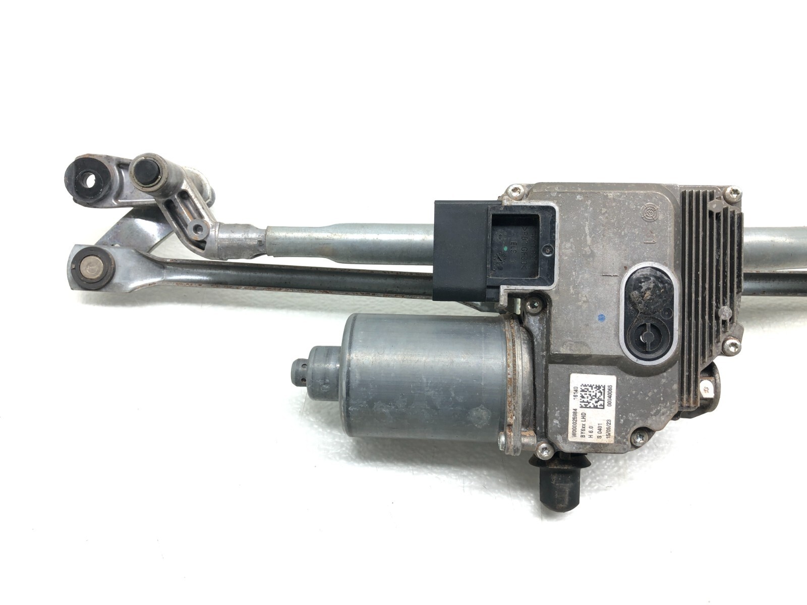2014-2018 BENTLEY FLYING SPUR FRONT WINDSHIELD WIPER LINKAGE W/ MOTOR #FOR PARTS