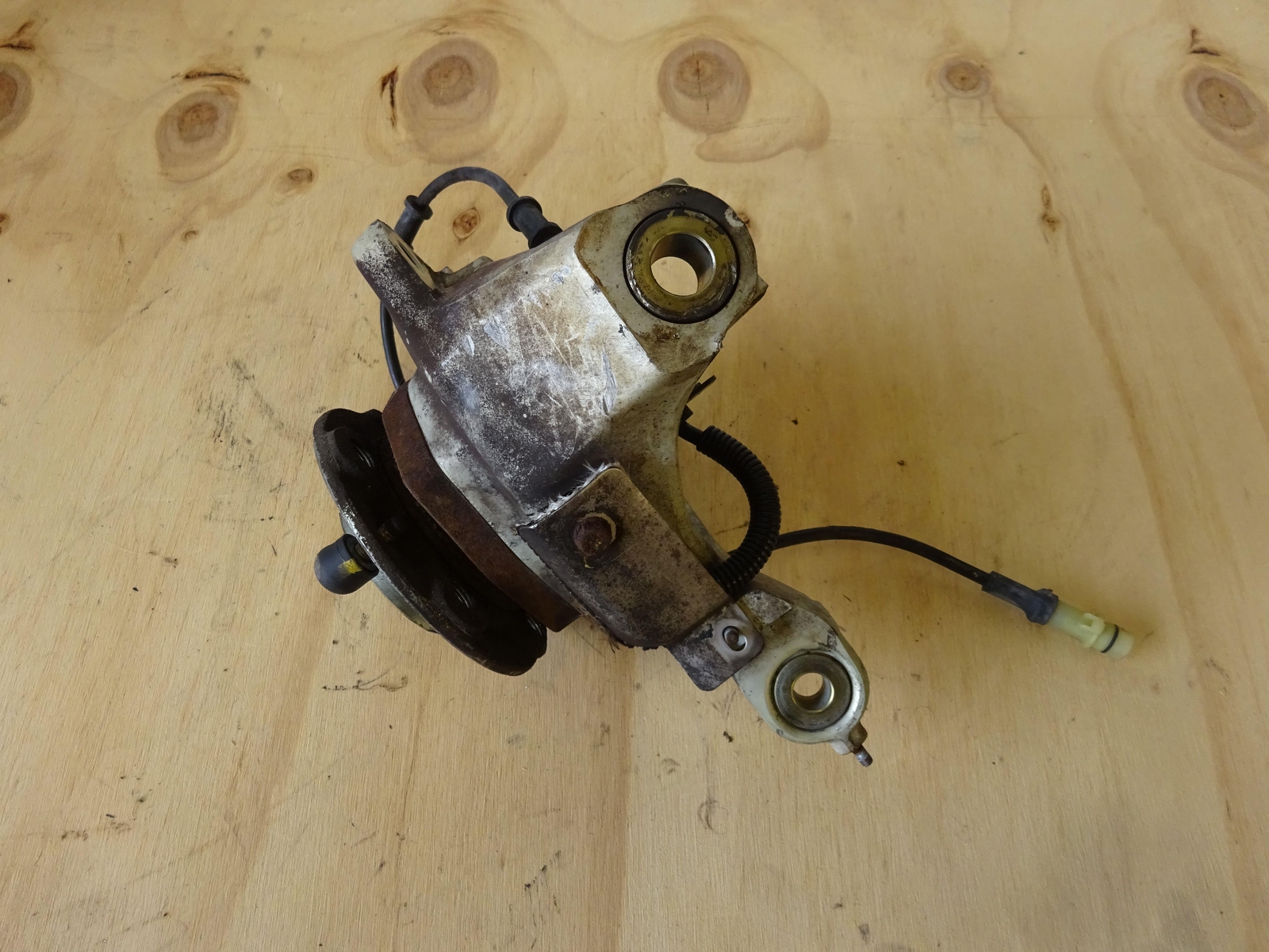 1995 Ferrari 355 Left Front Spindle Knuckle Driver Side