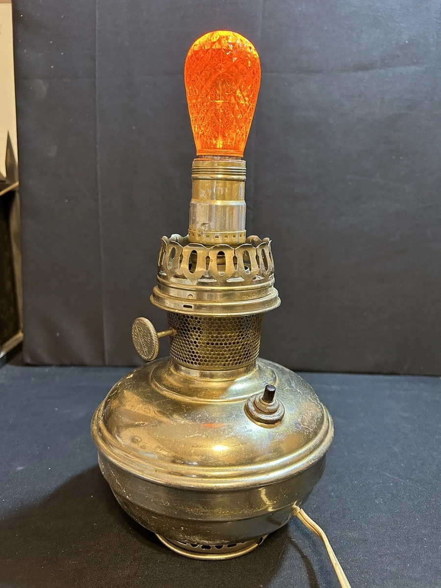 Antique aladdin oil lamps deals