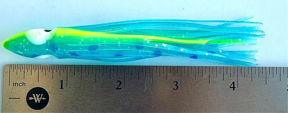 Pkg of 20 each 4.5" Squid Skirts (Hoochies)/Blue w/Blue Dot & Neon Stripe Glow - Image 3 of 3