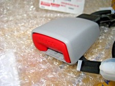 Toyota Corolla Drivers Side Seat Belt Buckle Latch Kit Genuine Oem 2009-2013 Toyota Corolla Drivers Side Seat Belt Buckle Latch Kit Genuine Oem 2009-2013