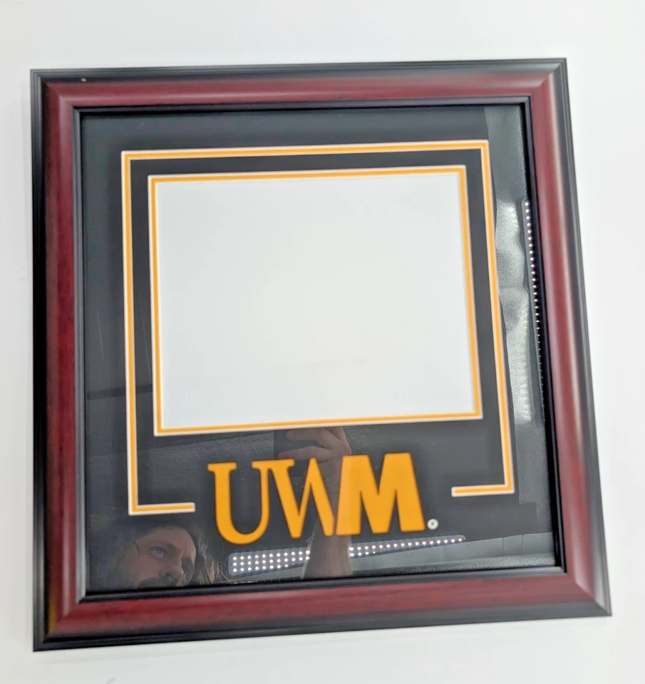 Marco de diploma Campus Images University of Wisconsin, Milwaukee Spirit, caoba Foto 3 de 4