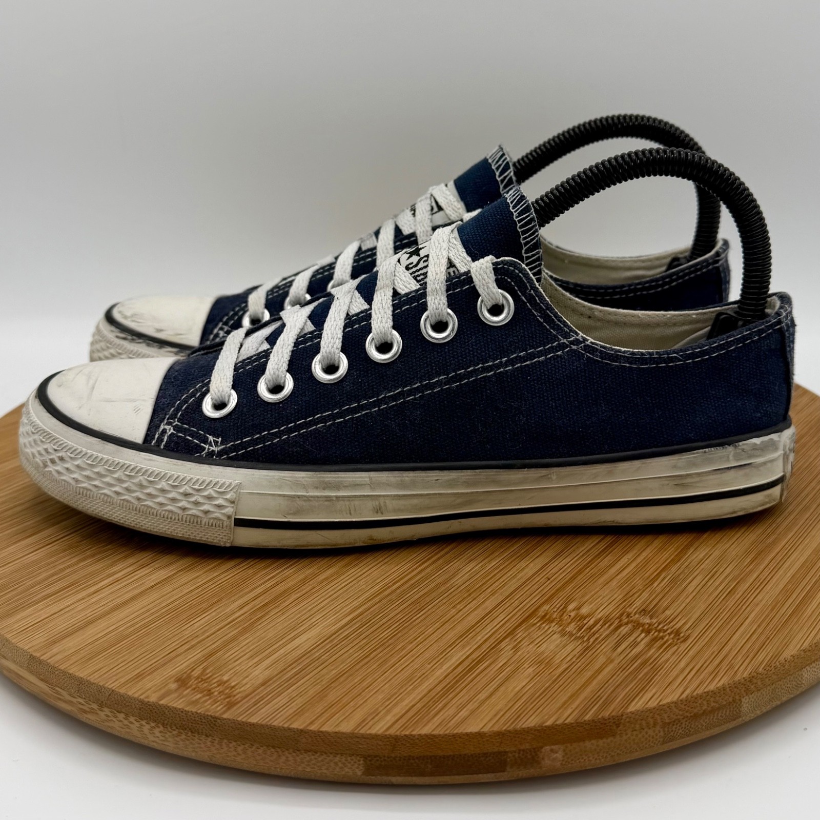 Converse Chuck Taylor All Star Low Top Women's Size 7 Navy Blue Canvas thumbnail 6