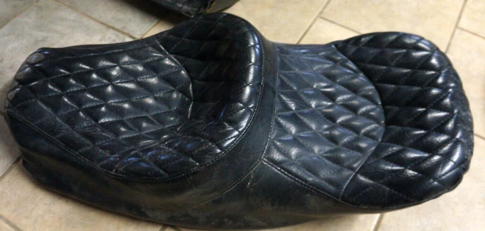 Assento de passeio confortável Honda Goldwing GL1000 75-79 Saddlemen 2-Up H148 ST445 - Imagem 4 de 4