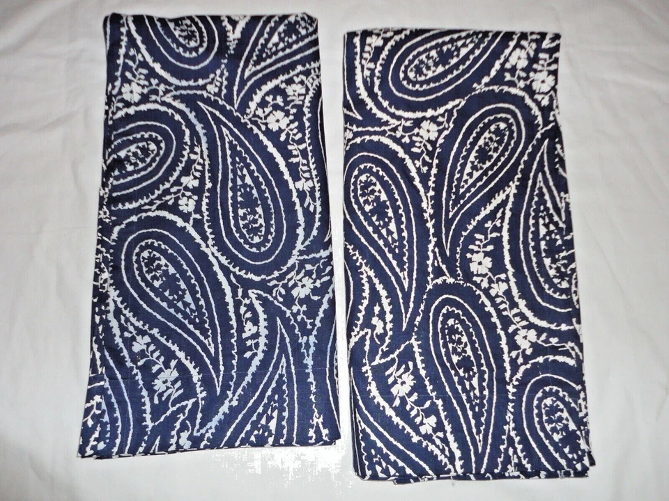 CHAPS ALLISTAR MEDALLÓN PAISLEY AZUL Y BLANCO (2) PANELES CORTINA SIN FORRO 42 X 82 Foto 4 de 4