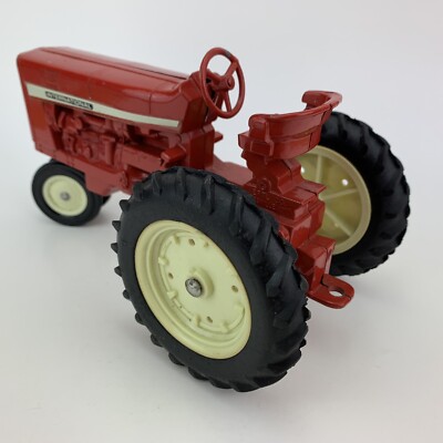 1969 ERTL International Harvester Tractor Diecast Farm Toys
