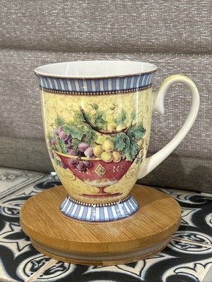 Blarney Ireland Fine Bone China Fuß Kaffee oder Tee gelbe & blaue Früchte Design