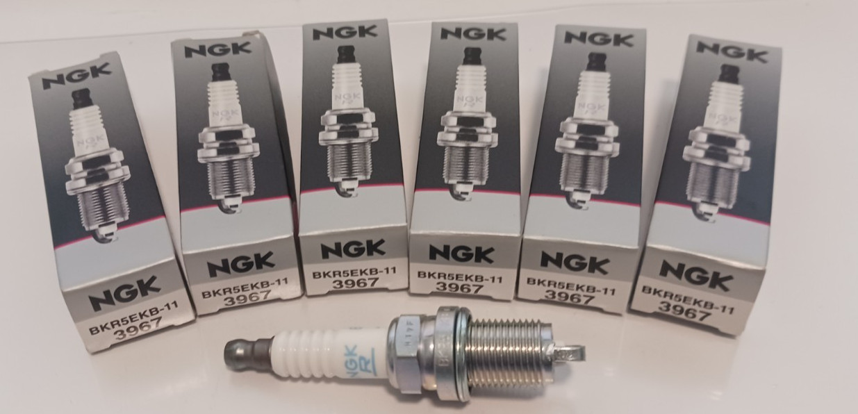 6X GENUINE NGK SPARK PLUGS BKR5EKB-11 NOS FREE SHIPPING LEXUS TOYOTA