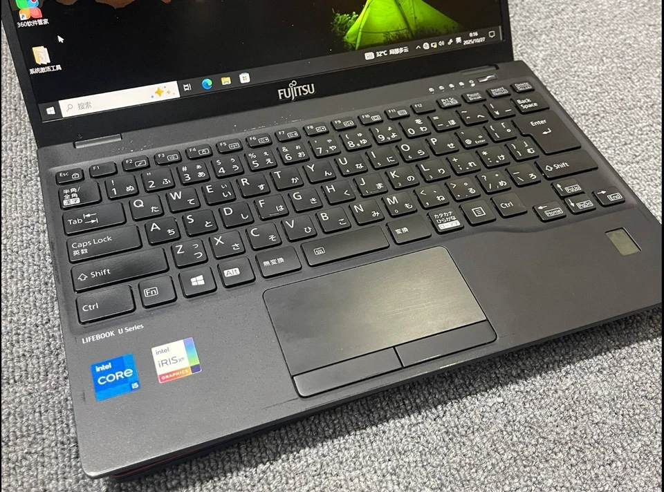 Portátil Fujitsu u9311 alto rendimiento Foto 3 de 4