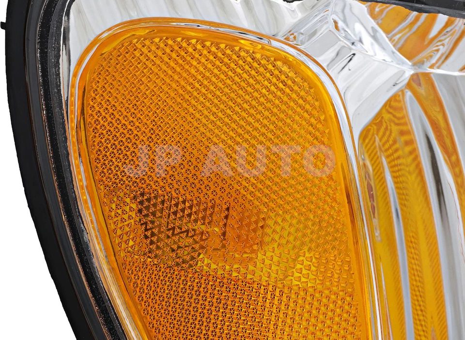 For 2001-2003 Toyota Sienna Corner Light Passenger Side - Image 3 of 4