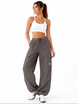Adidas Originals Women s Wide Leg Cargo Parachute Pants Taupe XS Y2K Utility