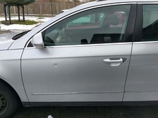 VW Passat 3C original Tür vorn links LA7W Reflexsilber Rohbau Bj.2006