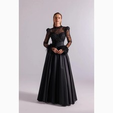 Black Lace O-neck Evening Dresses Floor Length Long Sleeve Crystal Prom Gown