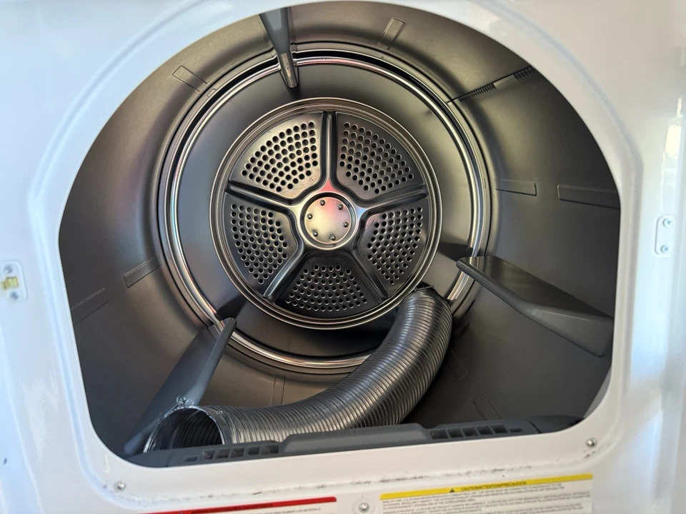 Lavadora y secadora Midea Foto 2 de 4