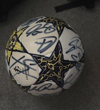 2012-13 Champions League ball signed by team & staff of winner Bayern Munich.