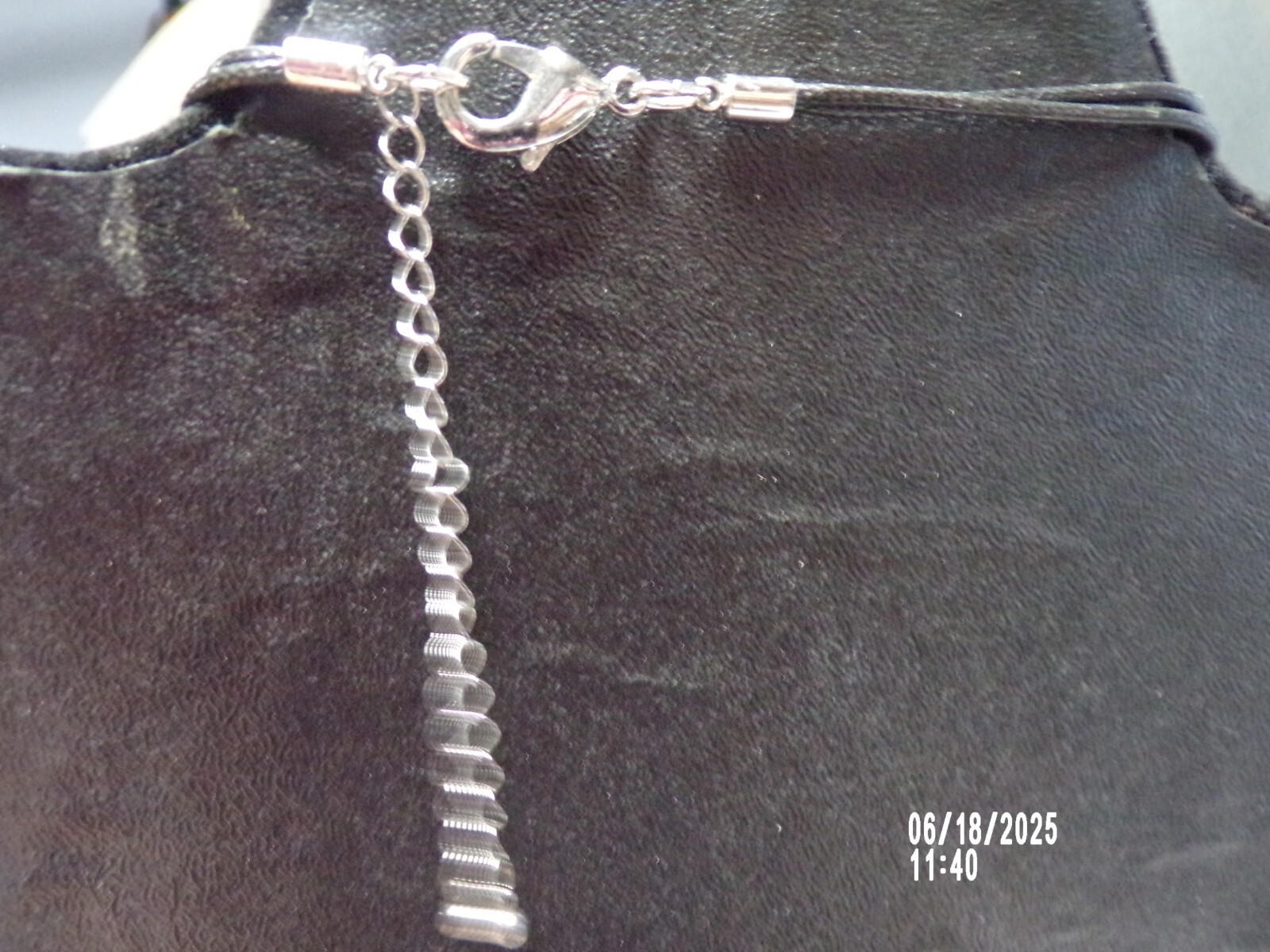 Silver Tone Beautifully Designed Statement Neckla… - image 6