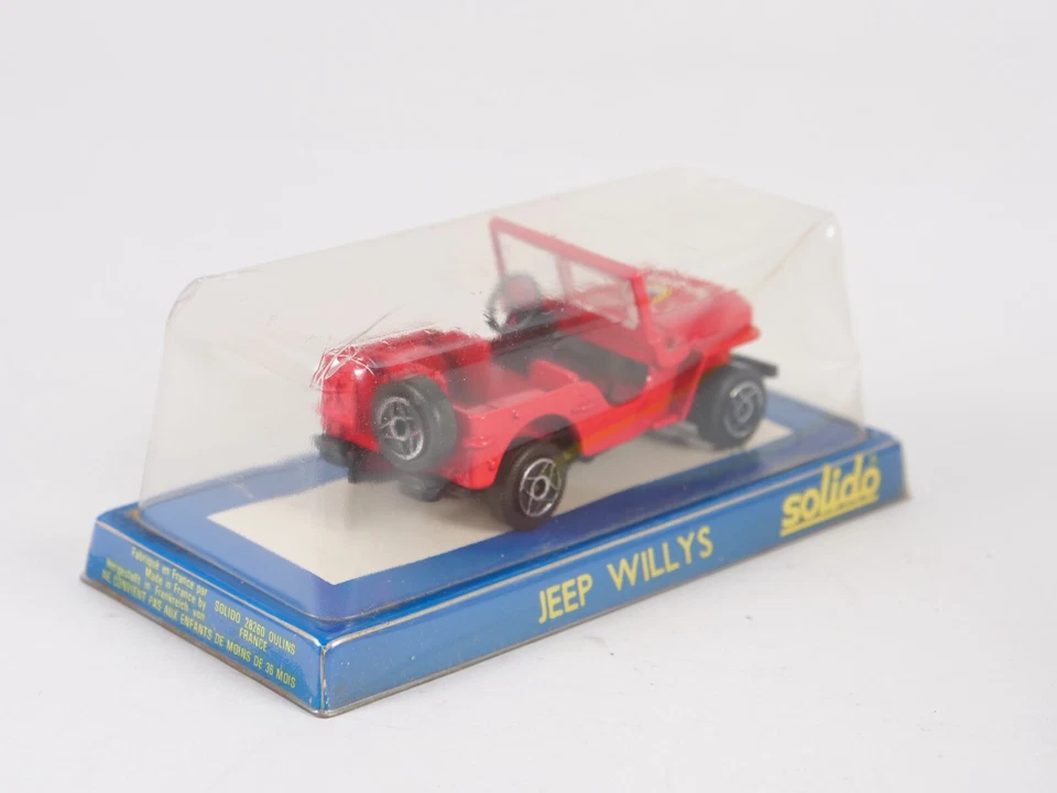 Solido 1/43 Jeeps Willys Bobby Firefighter - Image 2 of 4