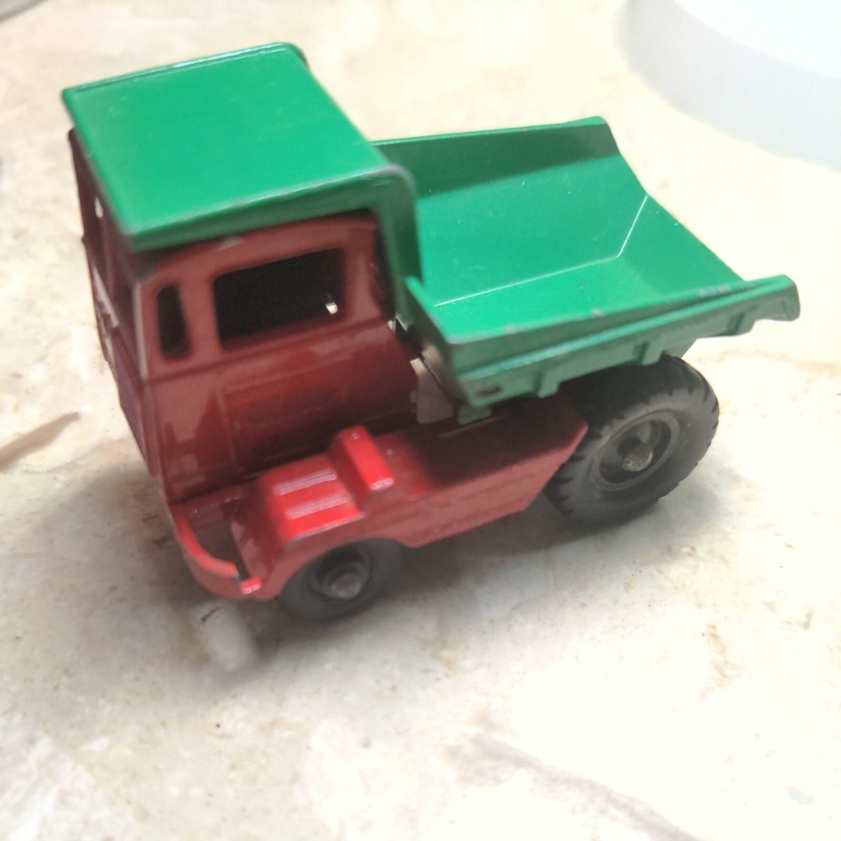 Vintage 1961 Lesney Matchbox No. 2 Muir Hill Dumper Laing Made in