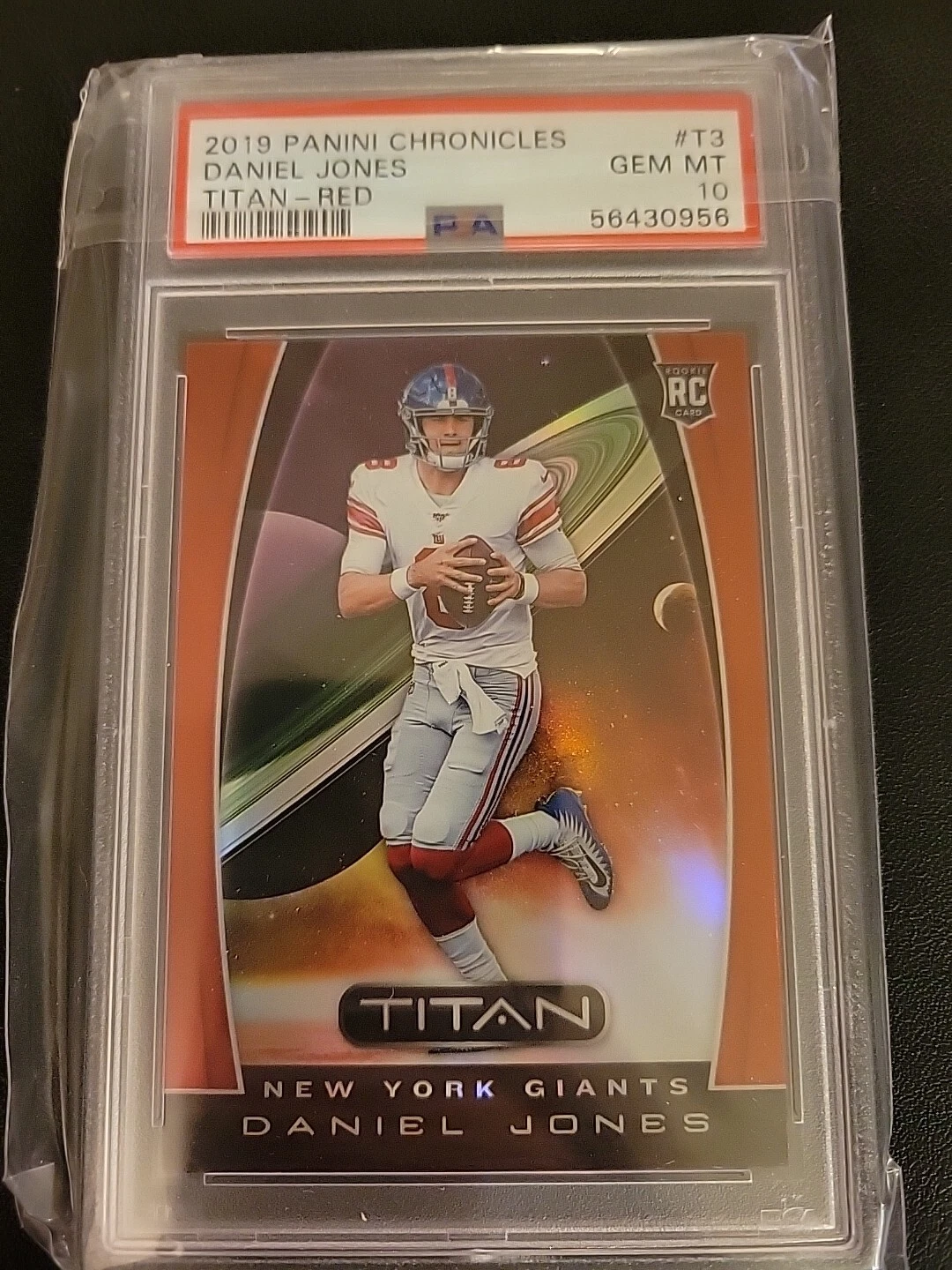 Daniel Jones Panini Chronicles Titan #T3 Red