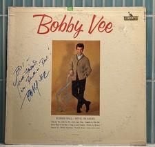 LP Autographed by Bobby Vee: “BOBBY VEE” — Liberty LRP-3181 Mono