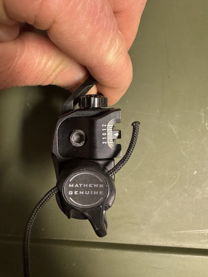 Reposaflechas Mathews QAD Ultrarest Integrate MX2 - Diestro - Negro Foto 3 de 4