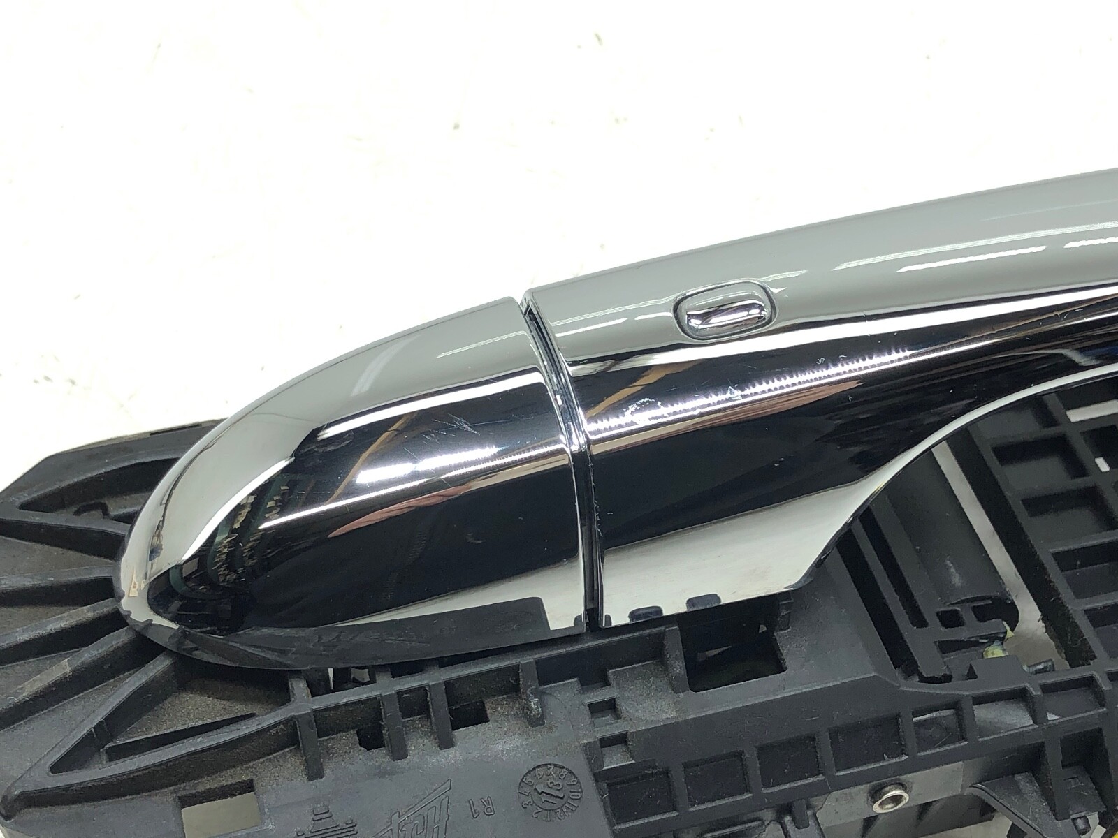 2014-2021 MASERATI GHIBLI RIGHT PASSENGER FRONT EXTERIOR DOOR HANDLE CHROME OEM.