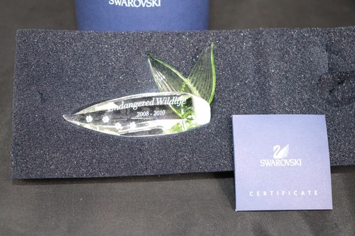 Swarovski SCS Crystal Society Title Plaque Endangered Wildlife 0906929 NIB - Picture 11 of 20
