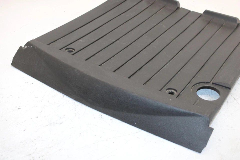 07 Capa de para-choque traseira Yamaha Apex Mountain fabricante de equipamento original 8FS-24756-00-00 SY97 - Imagem 4 de 4