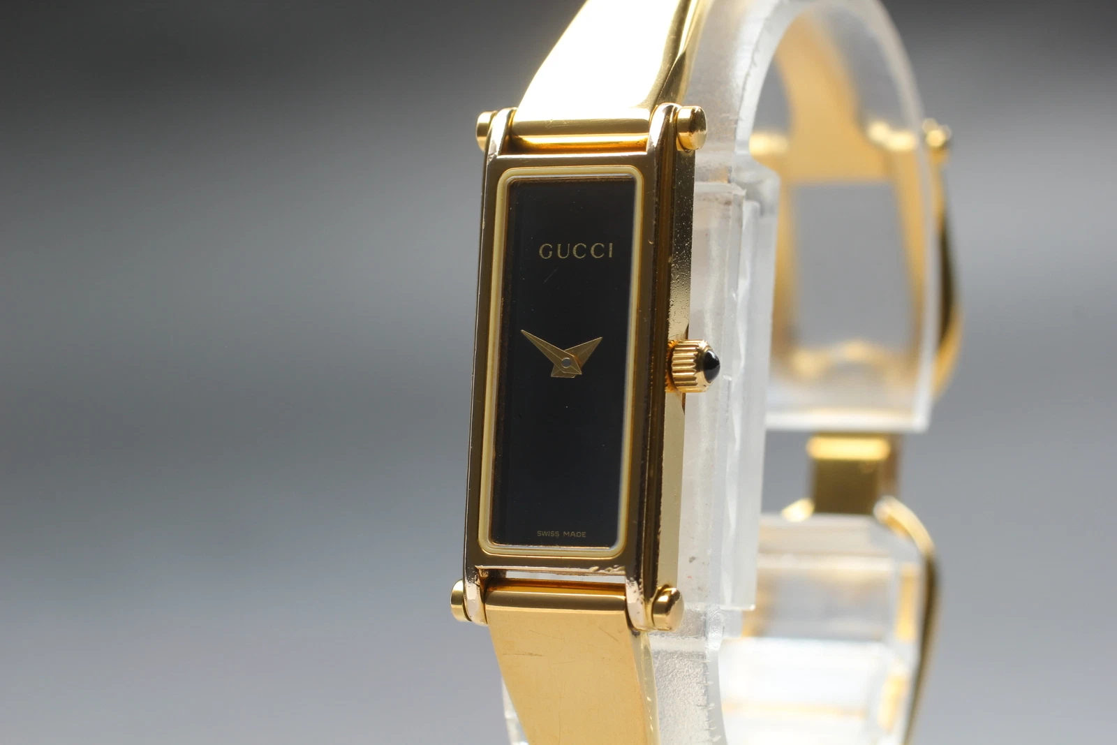 [Ecc+5] Orologio Vintage GUCCI 1500L Bracciale Oro Nero Quarzo Donna dal GIAPPONE