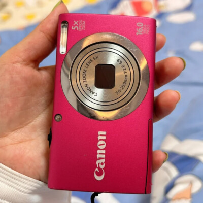 Canon PowerShot A2300 16.0 MP 5x Optical Zoom Digital Camera Red