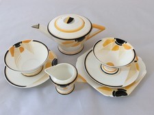 SHELLEY VOGUE "SUNRAY" PATTERN 11742 TEA POT,SUGAR WITH SAUCER, CREAM JUG + TRIO