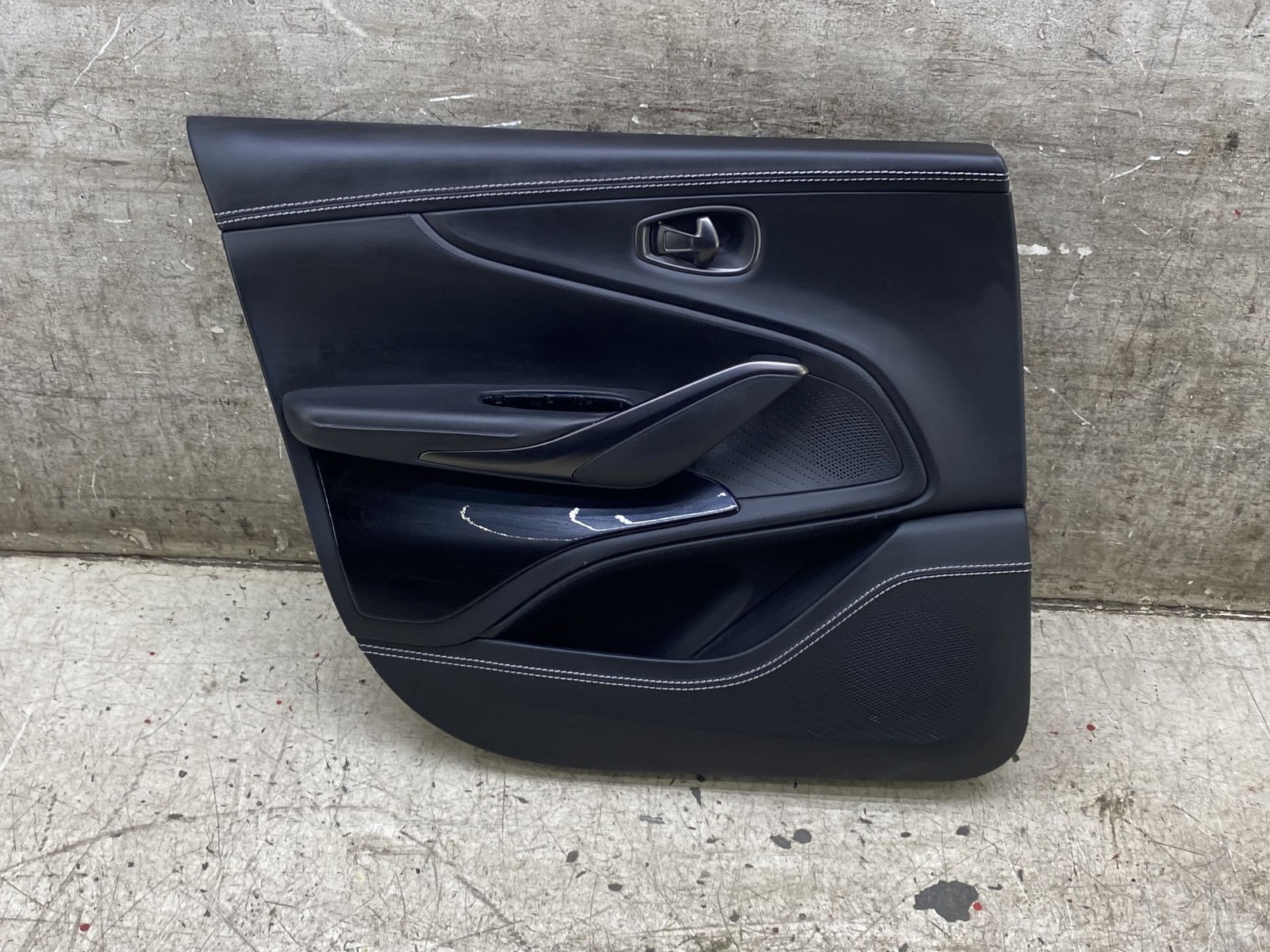 2020-2024 ASTON MARTIN DBX OEM FRONT LEFT INNER DOOR TRIM PANEL W/ ELEGANCE PACK