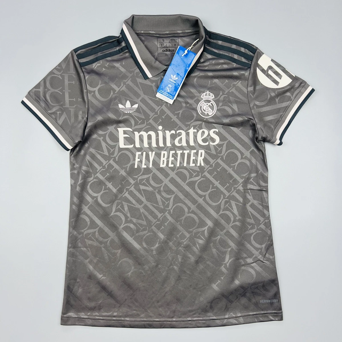 Preços baixos em Real Madrid Cinza International Club Camisas de