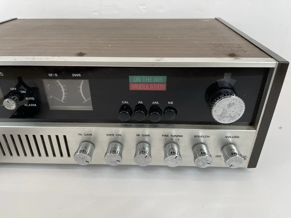 Vintage Realistic TRC-55 CB Transceiver Type No 21-151 With Mic Power Cord Works - Image 3 of 4