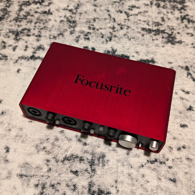 Focusrite Scarlett 2i4 USB 2.0 Audio/MIDI Interface XLR TRS MIDI Phantom