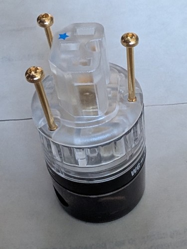CLEARANCE-Wattgate 350 AU evo Clear Gold Plated Audio Grade IEC Power Connector - Picture 3 of 5