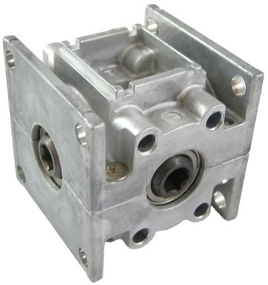 Ketterer Kegelradgetriebe 3 Wege 7,0mm Sechskant in & out